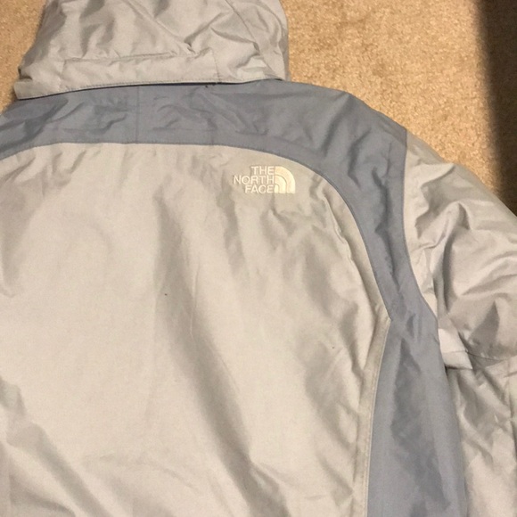 North Face 2 in 1 ski jacket - Picture 7 of 8